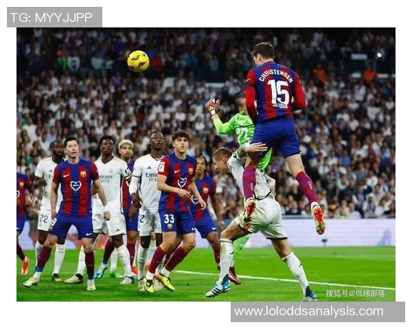 德甲精彩对决巴萨6比2热刺神奇扑救引发争议与热议